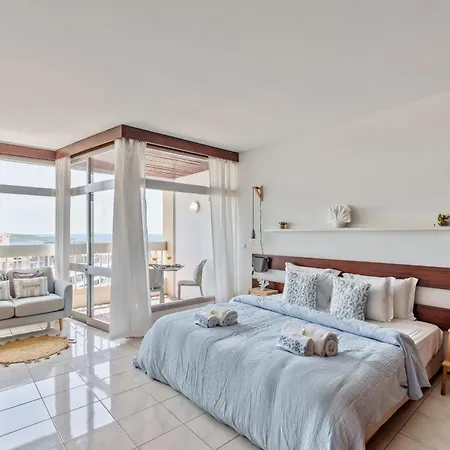 Tarik Golden View In Da Rocha Apartamento *